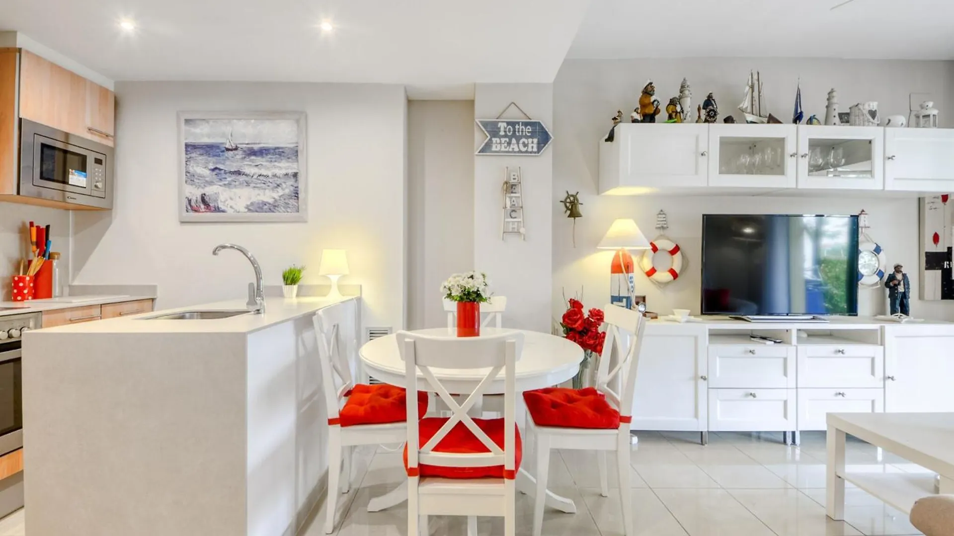 Cozy Apartment With Furniture Roses Spanyolország